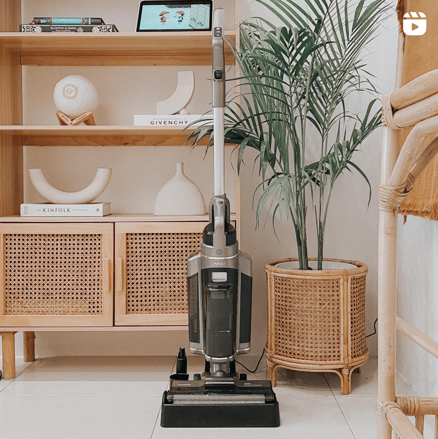 Airbot iClean OMNI X all-in-one 乾濕吸塵機